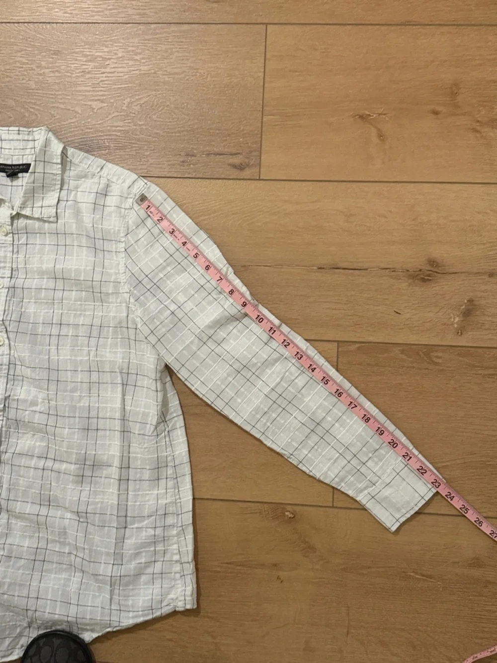 Banana Republic White and Light Gray Plaid Linen-Blend Button Down Shirt